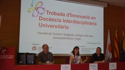 Membres del grup lideren i participen en l’organització de la Trobada d’Innovació en Docència Interdisciplinària Universitària